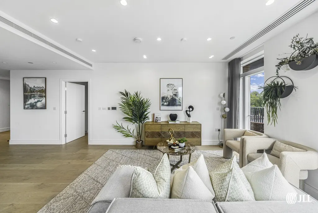Flat Essex Place in Greater London