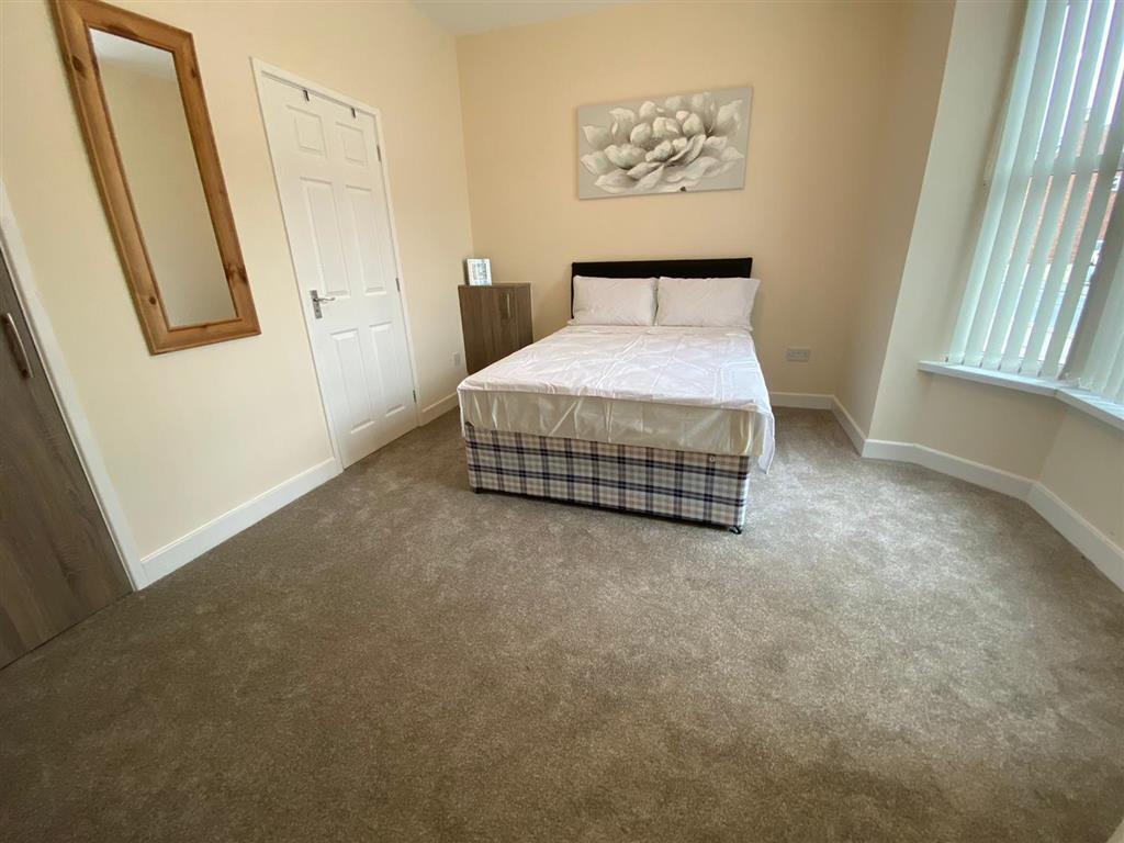 Room Chester Road North in Wyre Forest