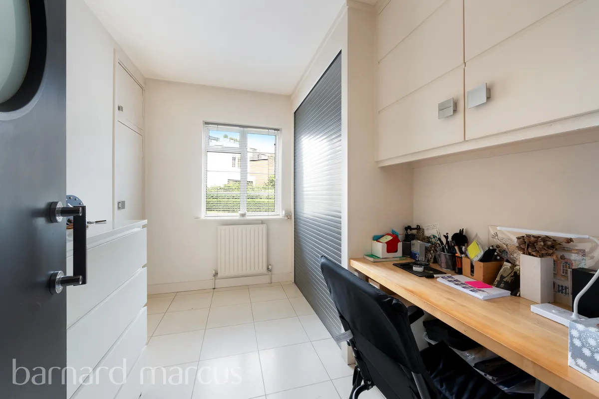 Flat St. Leonards Court in Greater London