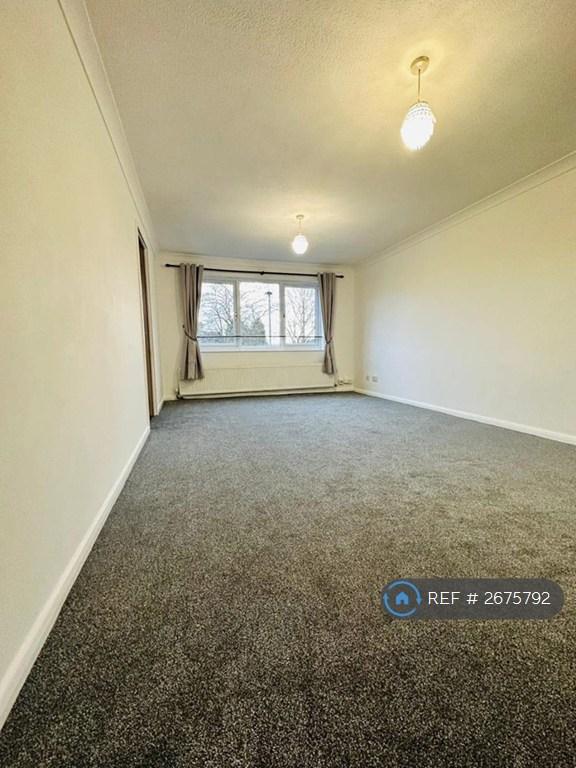 Flat Vintners Close in Peterborough