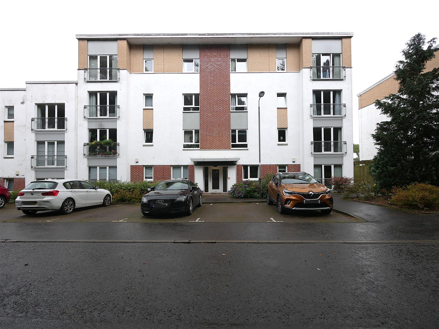 Flat Cairnhill View in Glasgow