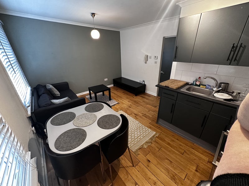 Flat Amersham Road in Greater London