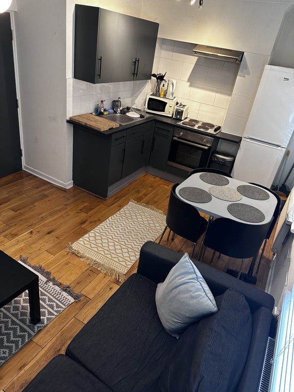 Flat Amersham Road in Greater London