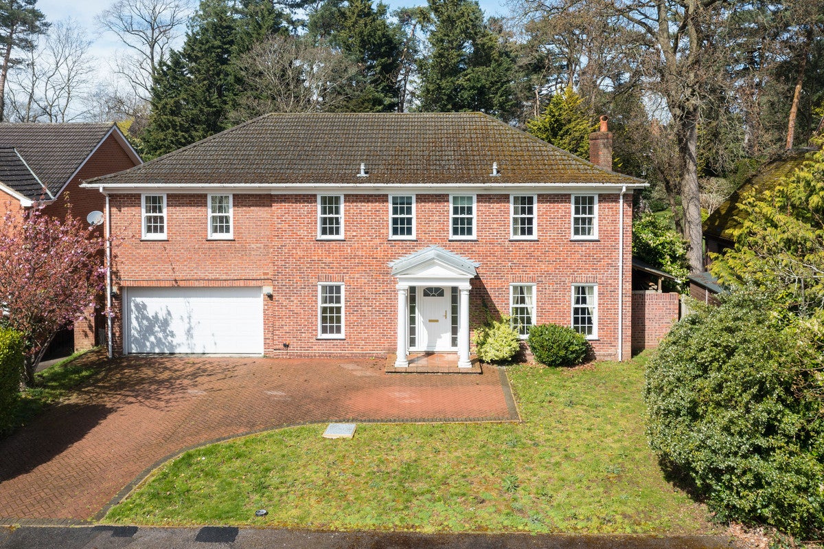 House Pine Walk in Cobham