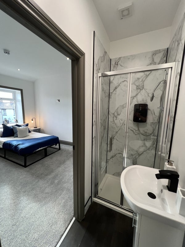 Room Eaves Lane in Chorley
