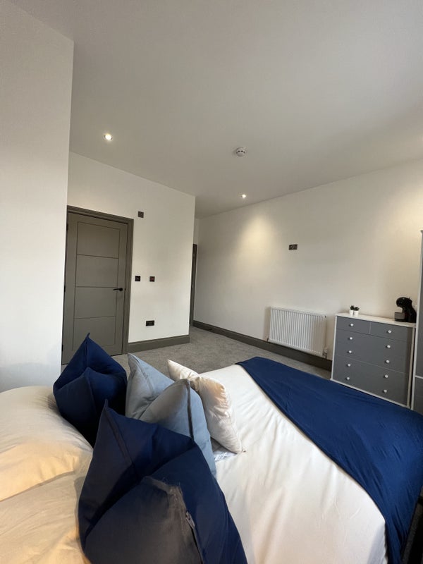 Room Eaves Lane in Chorley