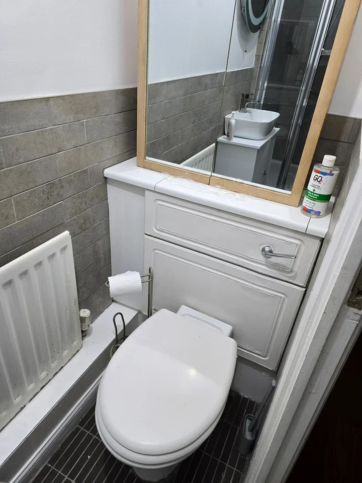 Room Compton Close in Greater London