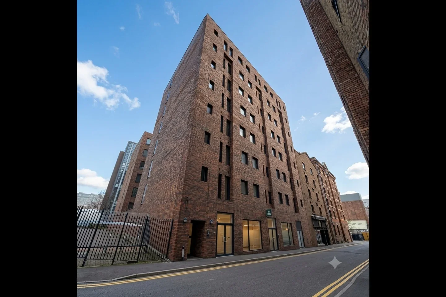 Flat Norfolk Street in Liverpool