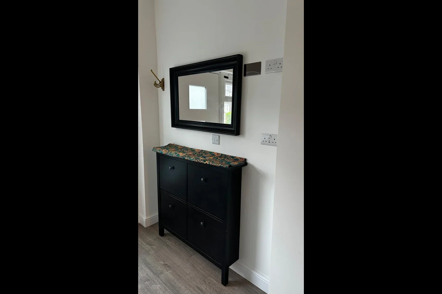 Flat Westbury Road in Greater London