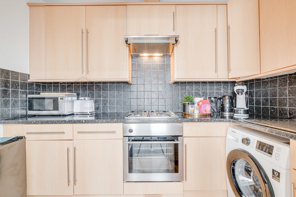 Flat Finchley Road in Greater London