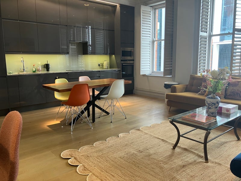 Flat Adeline Place in Greater London