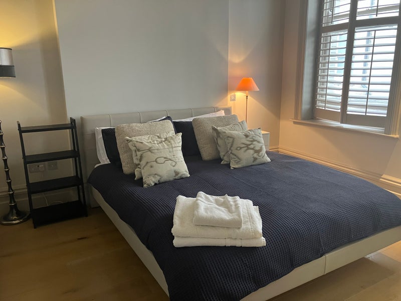 Flat Adeline Place in Greater London
