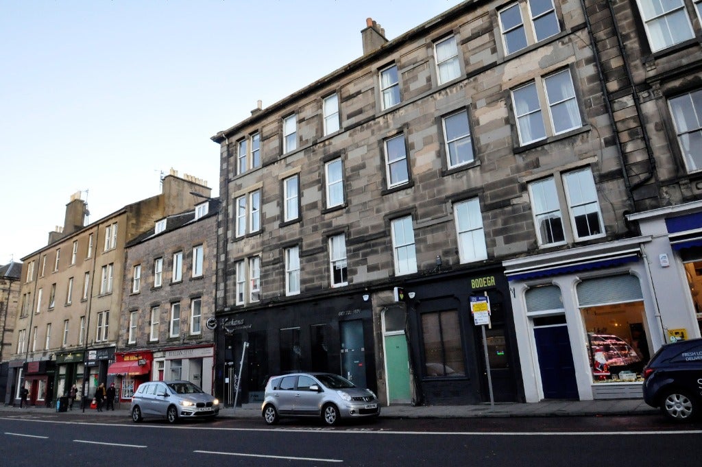 Flat Leven Street in City of Edinburgh