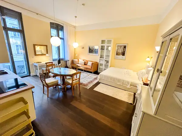 Wohnung Glinkastraße in Berlin