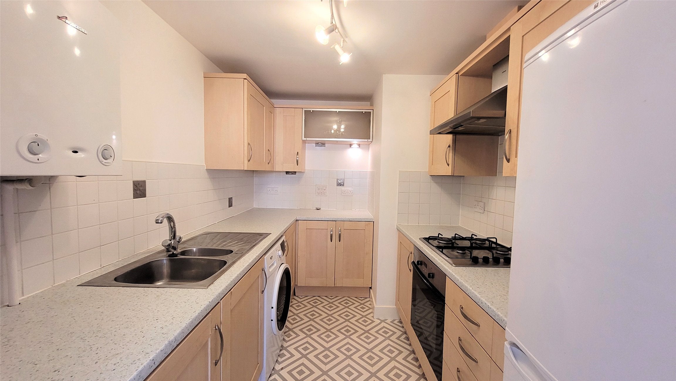 Flat Clarence Road in Bristol
