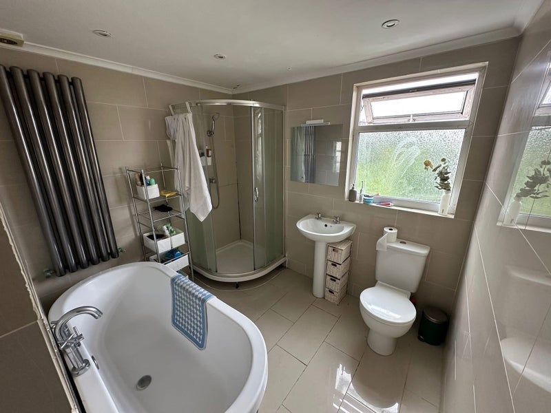 Room Claverdale Road in Greater London