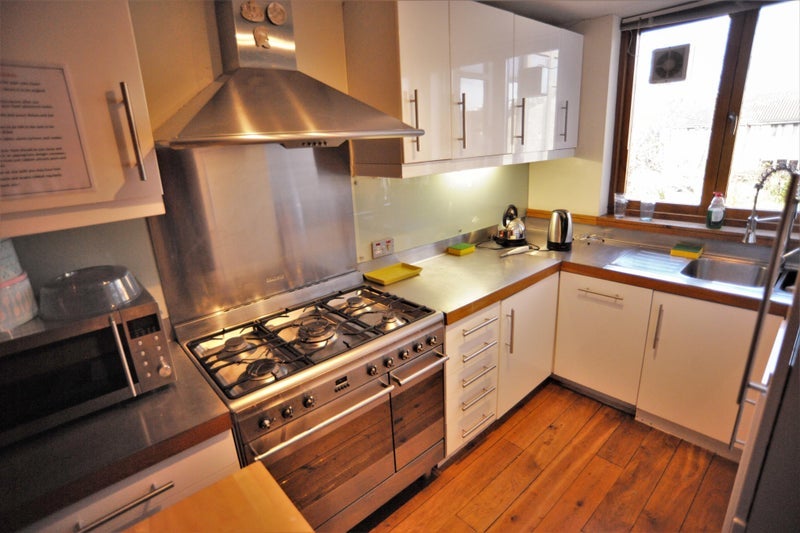 Room Brassey Road in Greater London