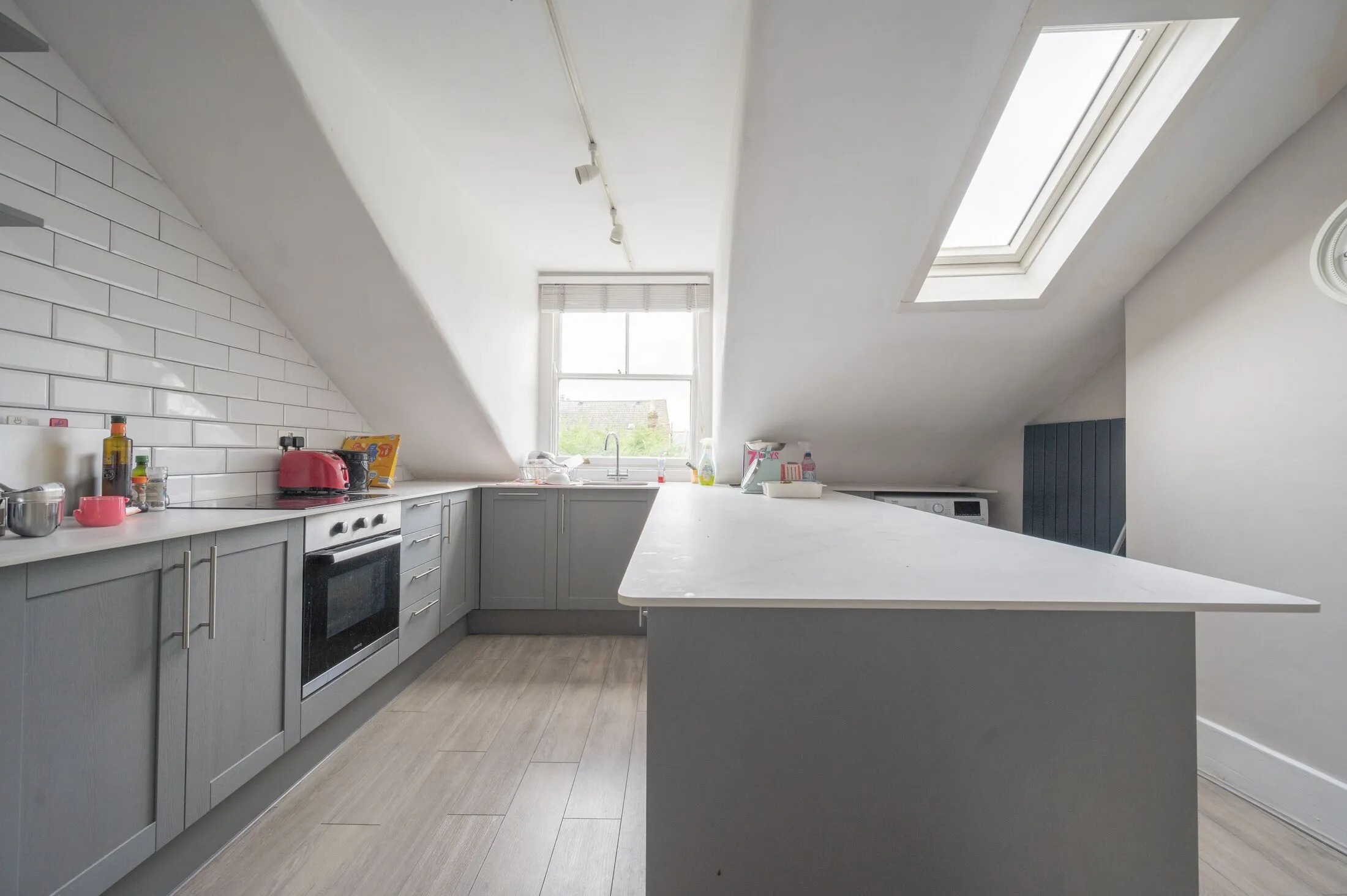 Flat Veronica Road in Greater London