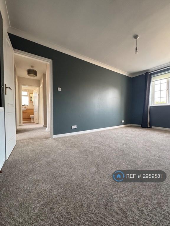 Flat Onslow Road in Guildford