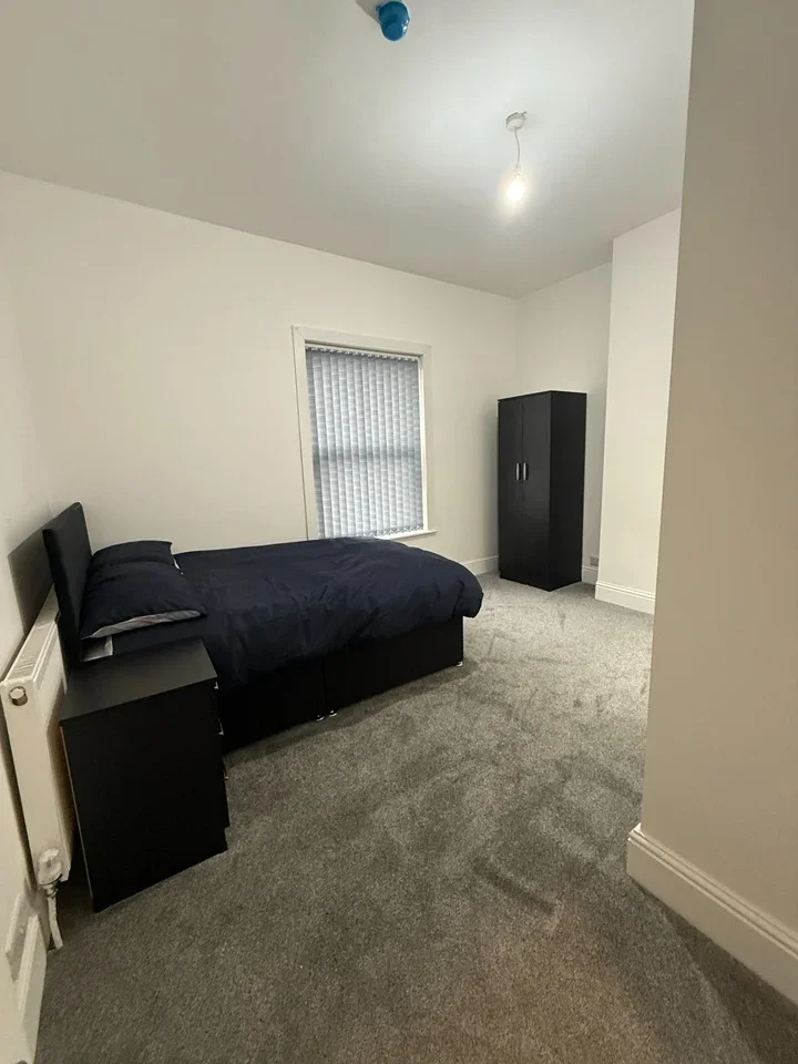 Room Somerset Road in Birmingham