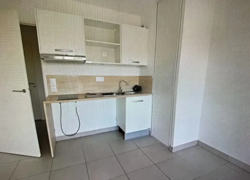 Flat Rue Dhuoda in Nîmes