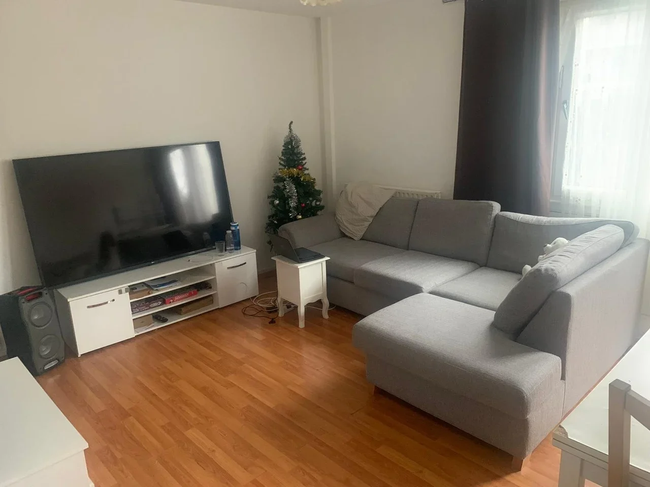 Room Byland Close in Greater London