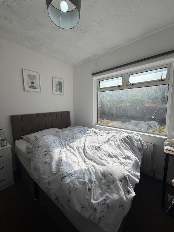 Room Romney Avenue in Bristol