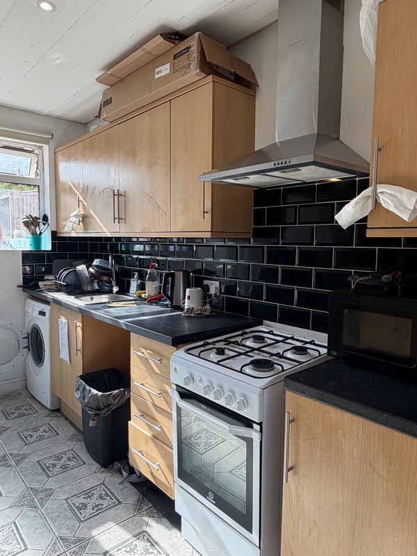 Room Romney Avenue in Bristol