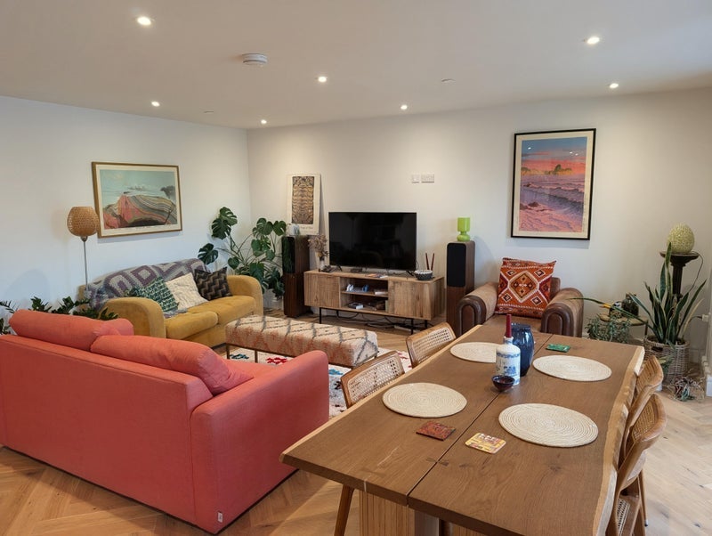 Flat Crossfield Street in Greater London