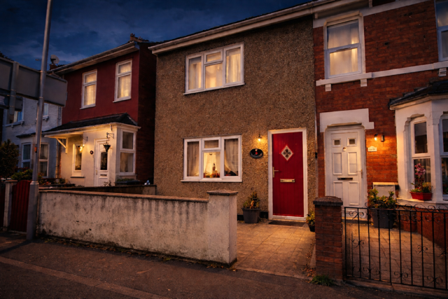 House Ferndale Road in Swindon