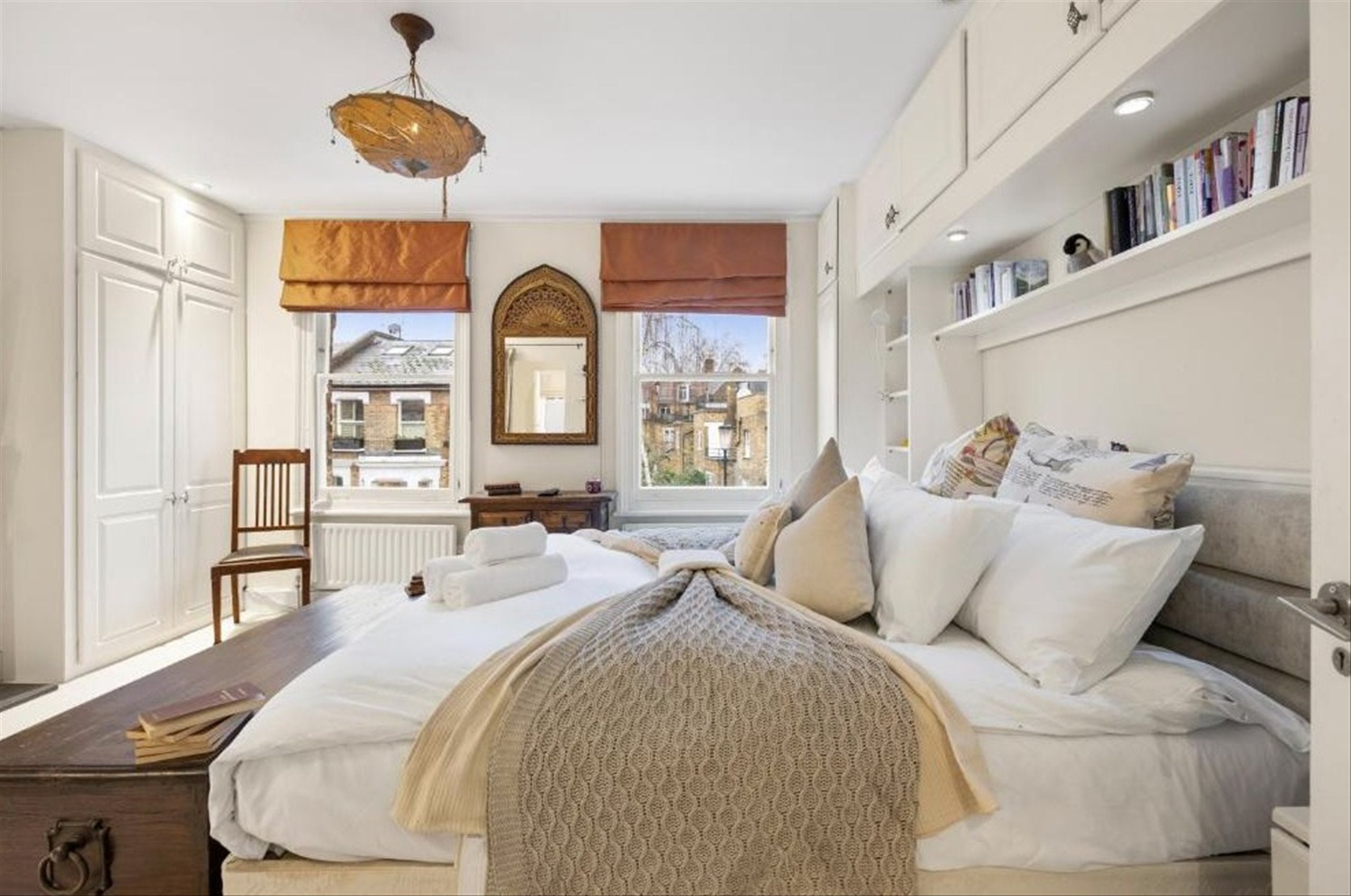 Flat Burnaby Street in Greater London