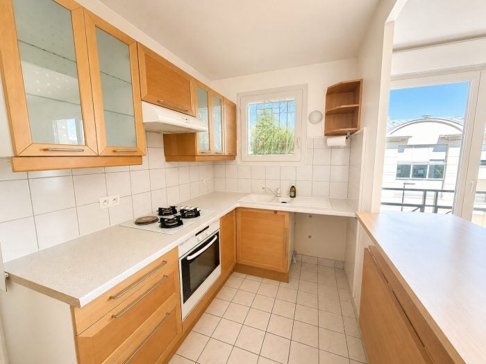 Flat Rue Antonio Gaudi in Guyancourt