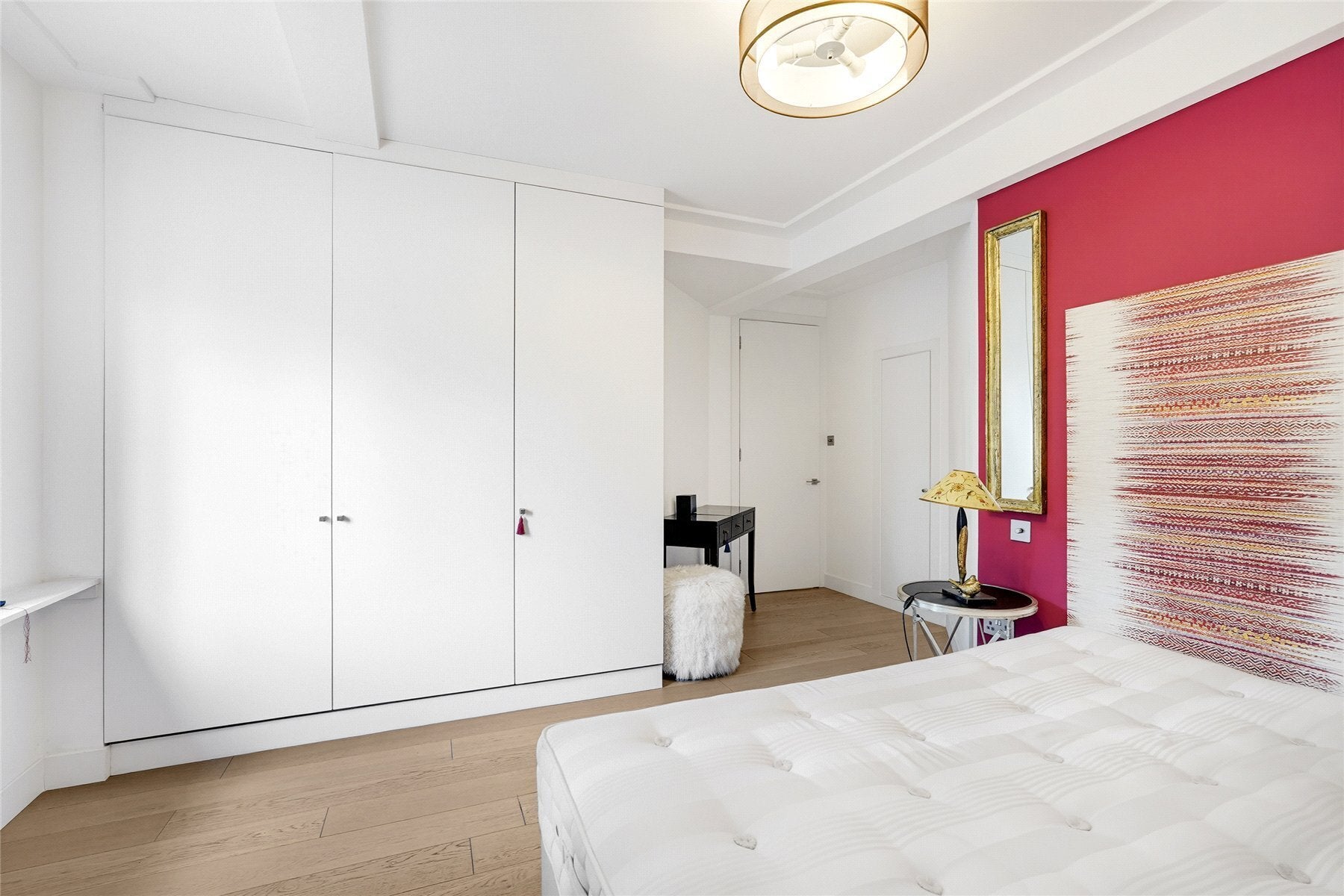 Flat Walpole Street in Greater London