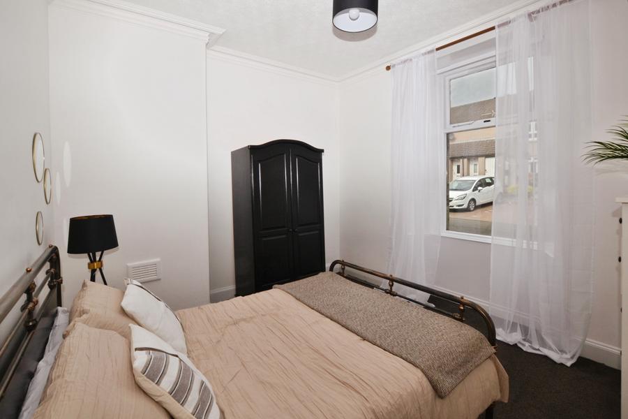 Flat Glebe Place in Burntisland