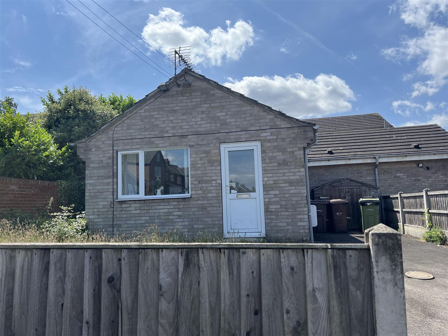 House Bodmin Drive in Wakefield