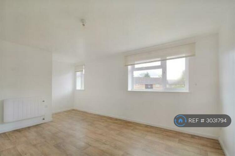 Flat Great Hoggett Drive in Nottingham