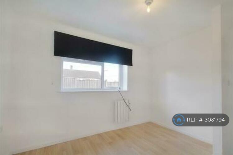 Flat Great Hoggett Drive in Nottingham