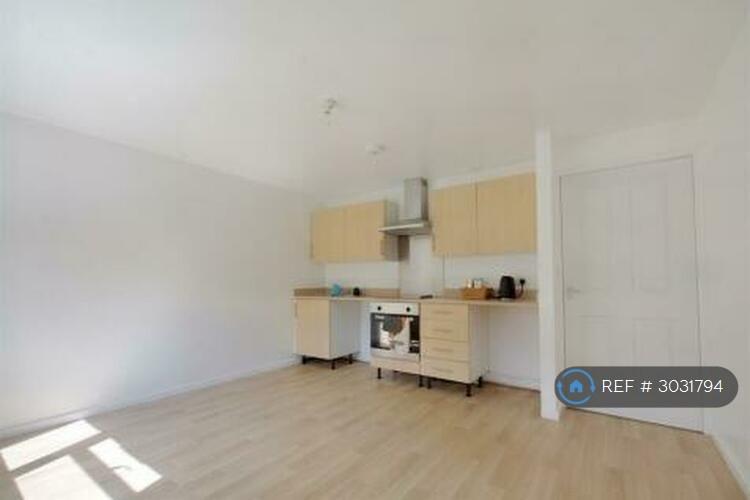 Flat Great Hoggett Drive in Nottingham