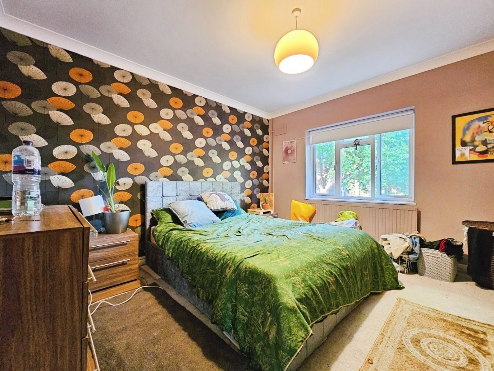 Flat Philip Road in Borough of Spelthorne