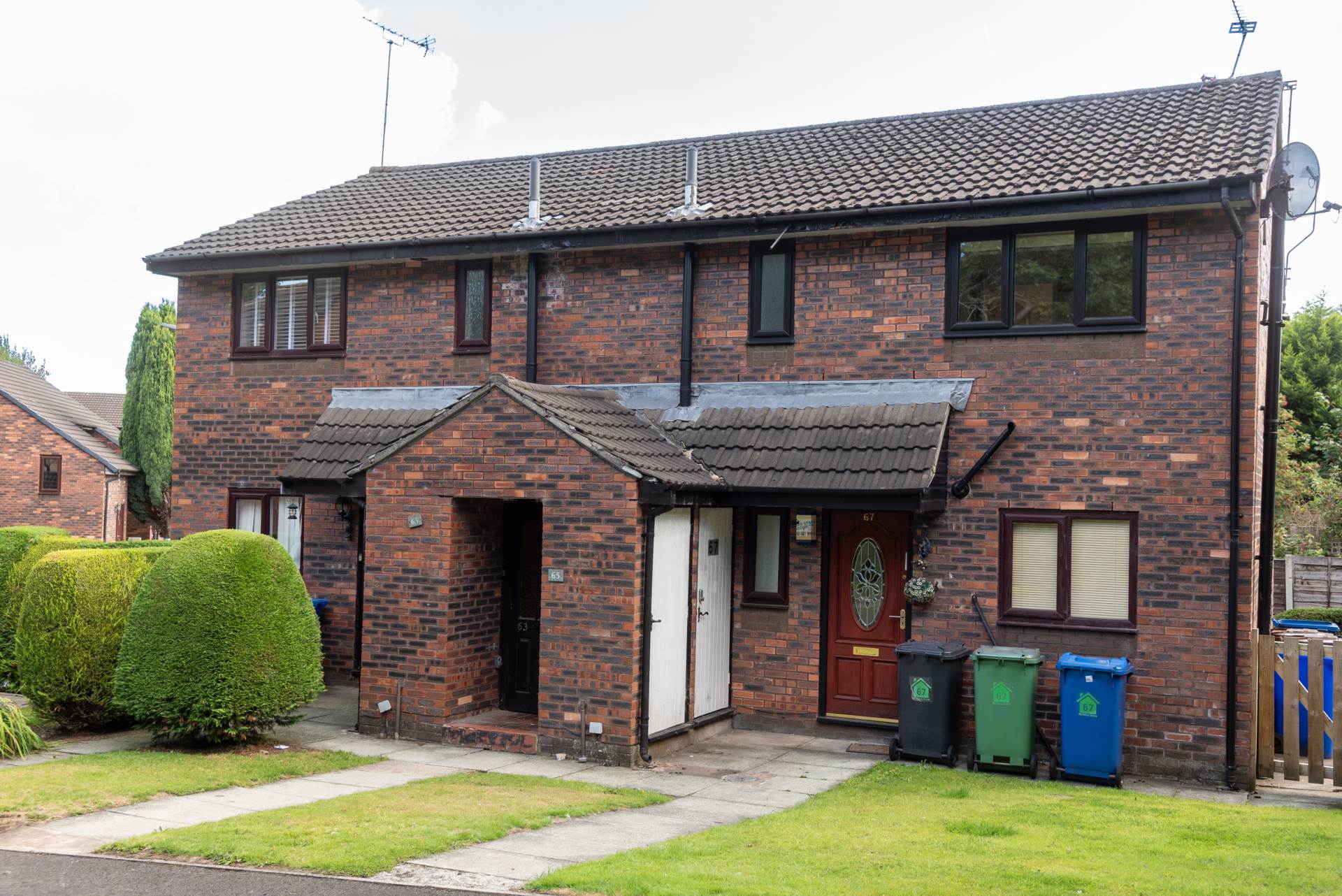 Flat Watkins Drive in Bury