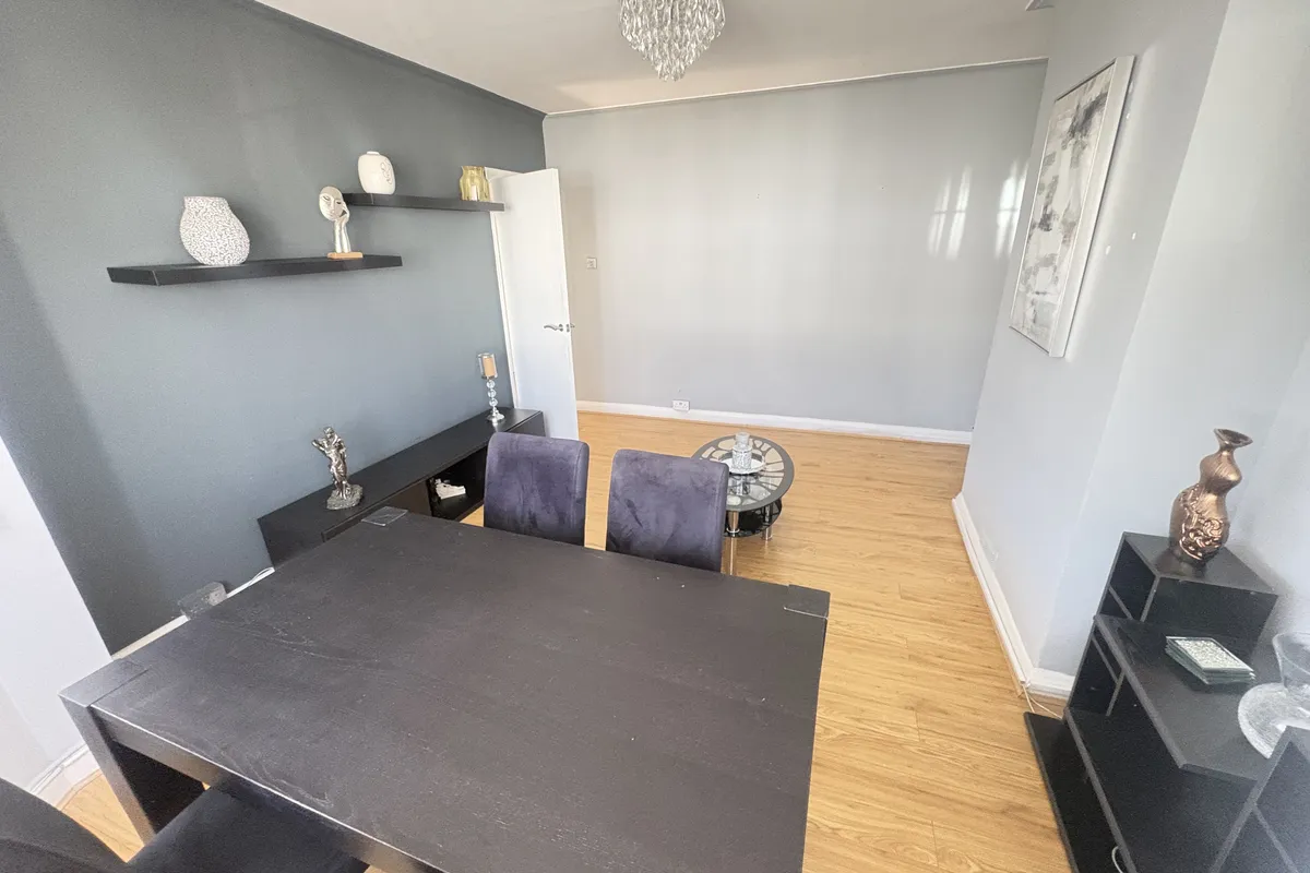 Flat Welbeck Close in Greater London