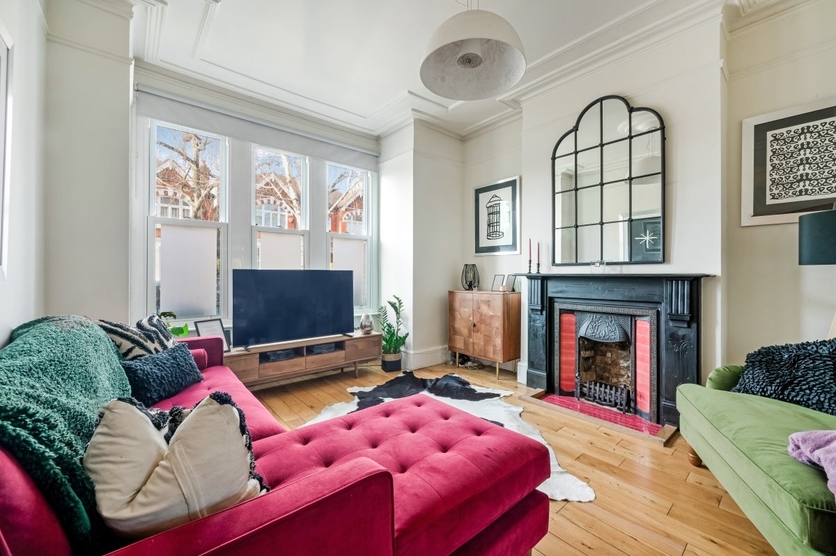 House Ruskin Walk in Greater London