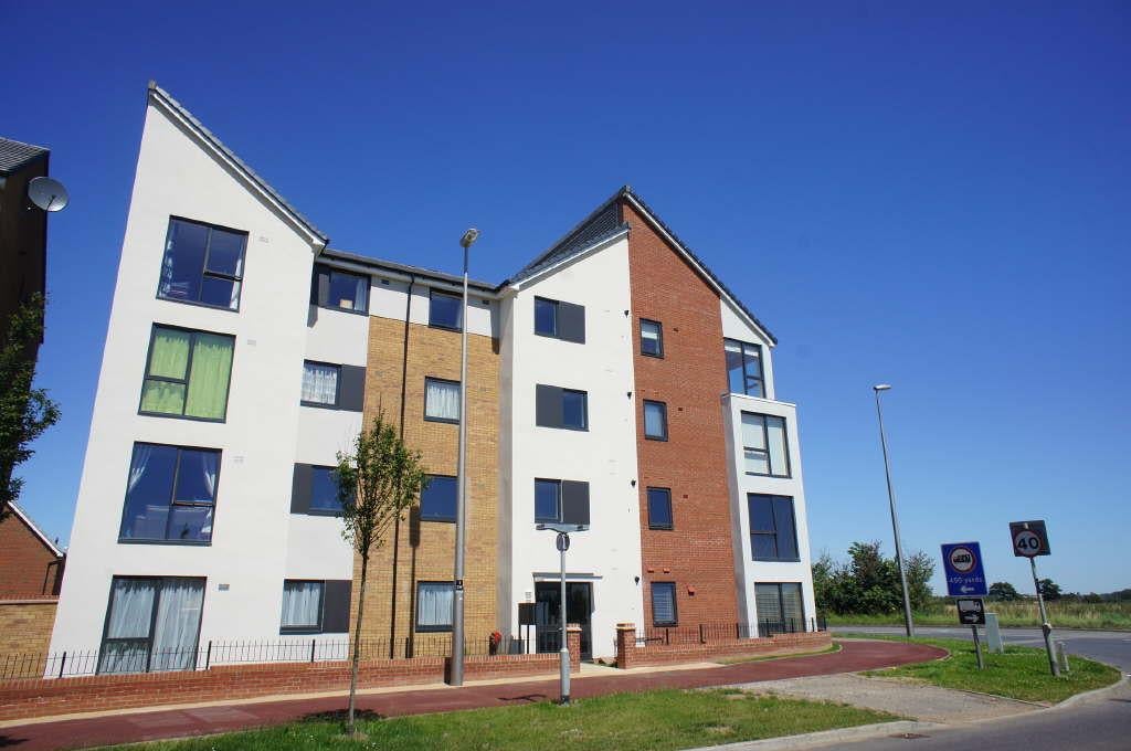 Flat Countess Way in Milton Keynes