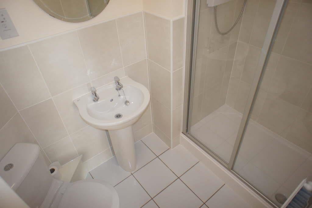 Flat Countess Way in Milton Keynes