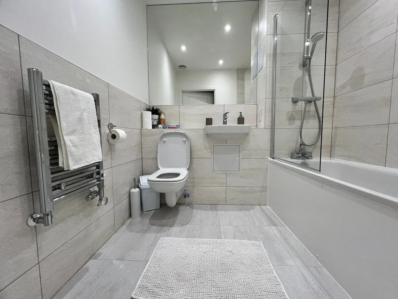 Room Perth Close in Greater London
