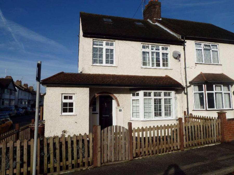 House Cross Road in Hertsmere