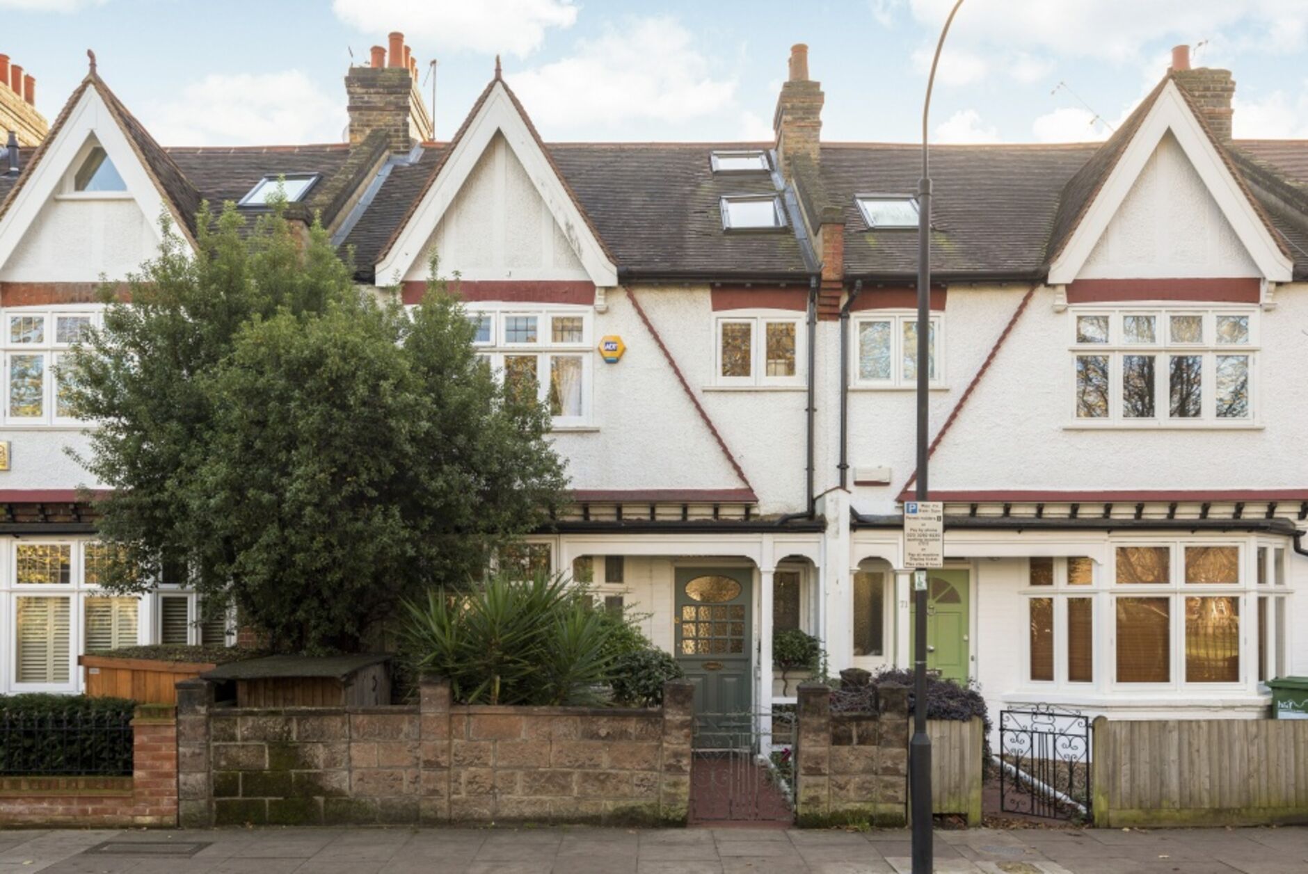 House Wendell Road in Greater London