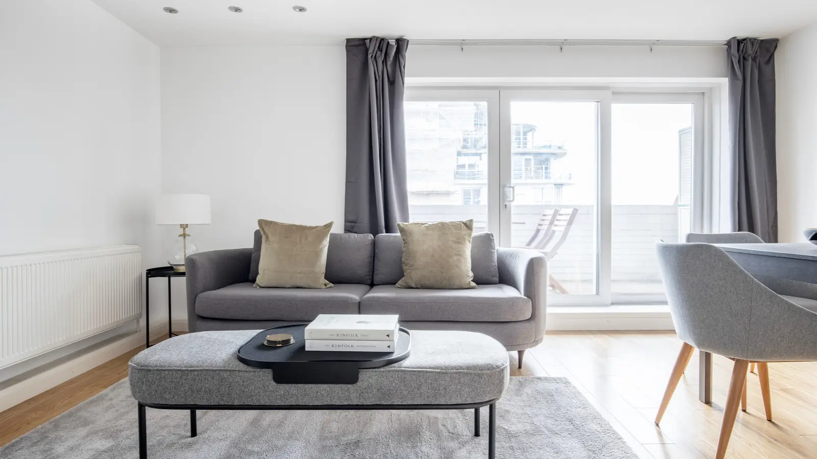 Flat Olympia Mews in City of Westminster