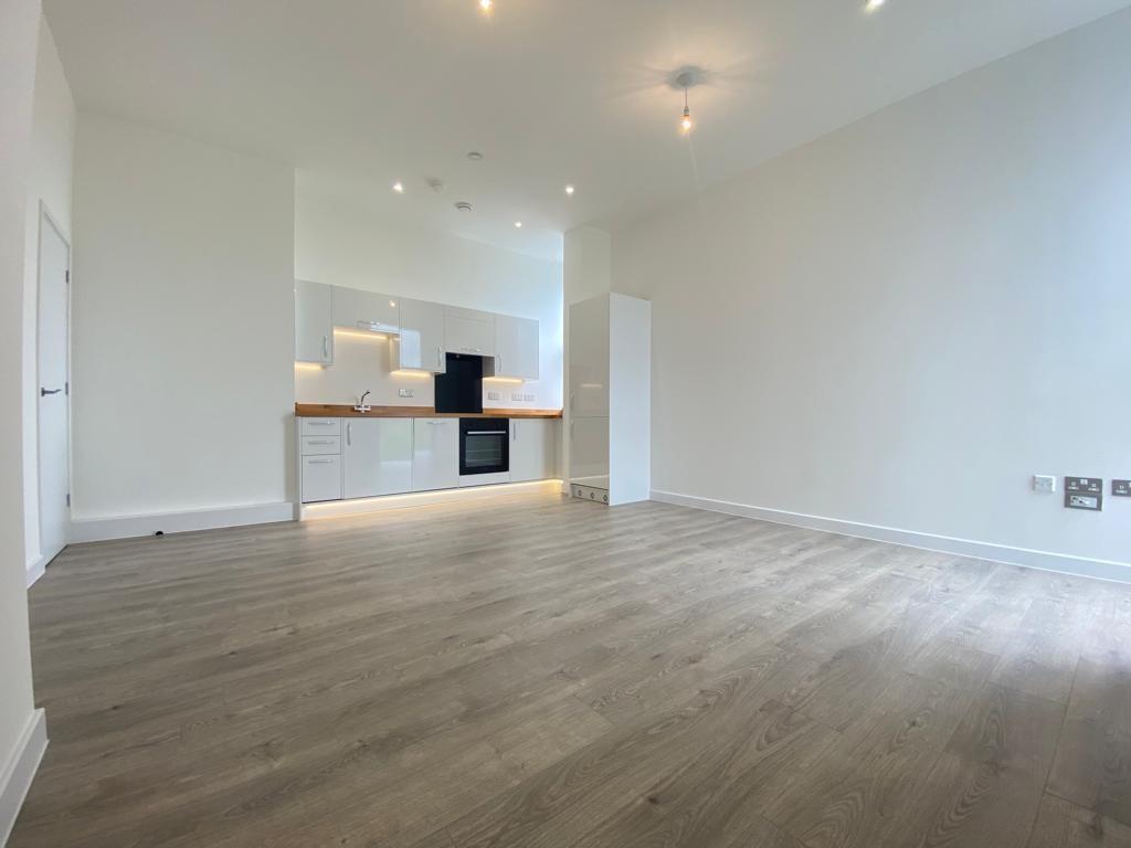 Flat Edinburgh Way in Harlow