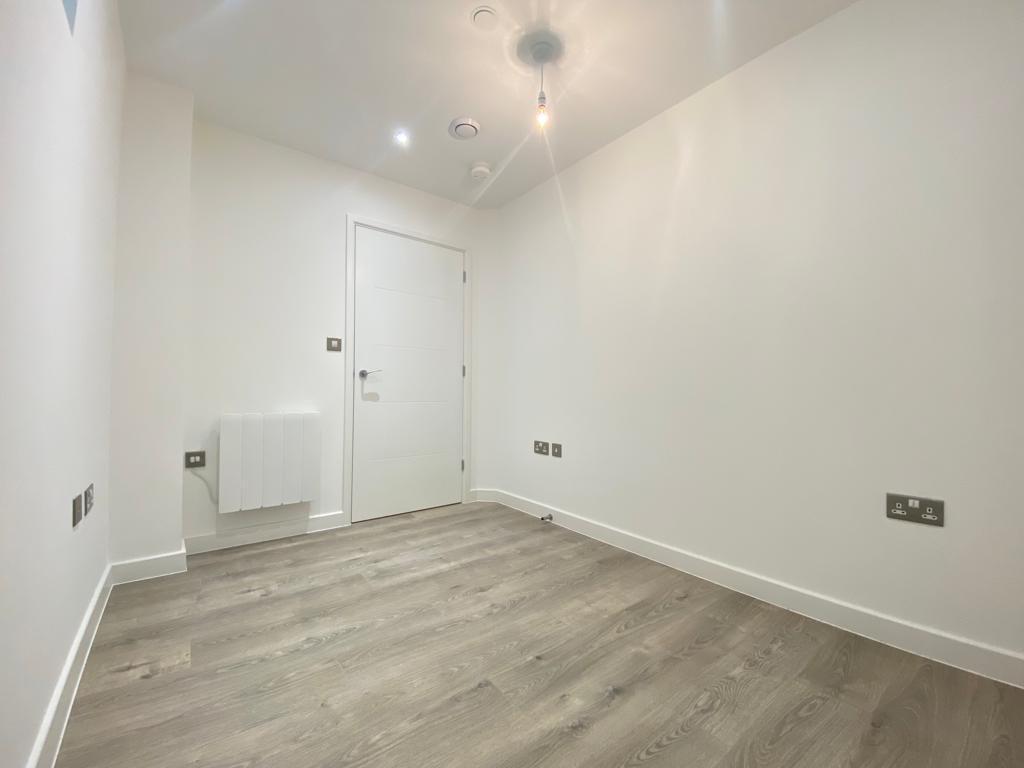 Flat Edinburgh Way in Harlow